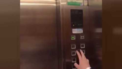 网友亲历曼哈顿大厦电梯惊魂，被困两小时电梯忽上忽下