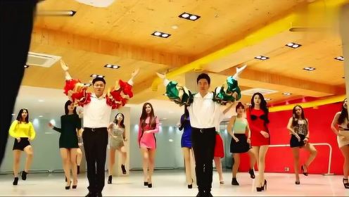 韩国女团T-ara和筷子兄弟一起唱跳韩版《小苹果》花絮