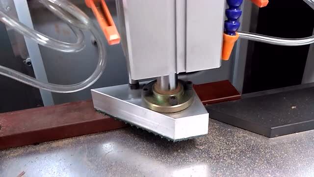 銓智動榫頭加工中心cnc1200c櫥櫃門135°榫接加工視頻