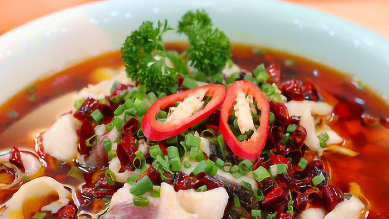 家乡泰安城内川菜馆老板炒菜忙不停快来学学吧