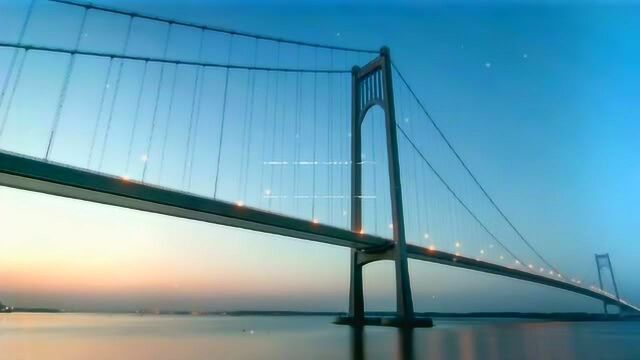 中国首座三跨吊悬索桥主跨1418米比金门大桥还长130米