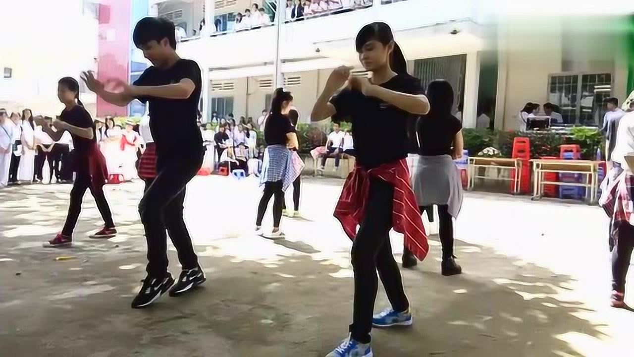 中学生校园舞蹈串烧,都是时下最流行的舞蹈,一次看过瘾!_高清1080P在线观看平台_腾讯视频