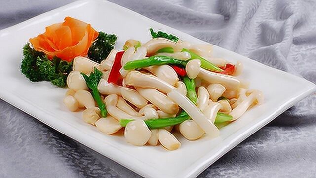 菌类菜应该这样做白玉菇配上西兰花可治疗小儿发育迟缓