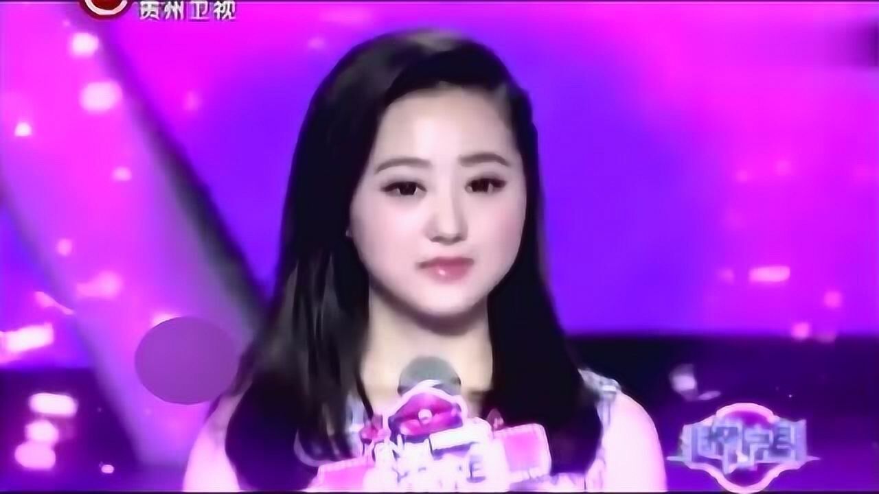 小女孩一出场，全场都说好可爱，长得真美_高清