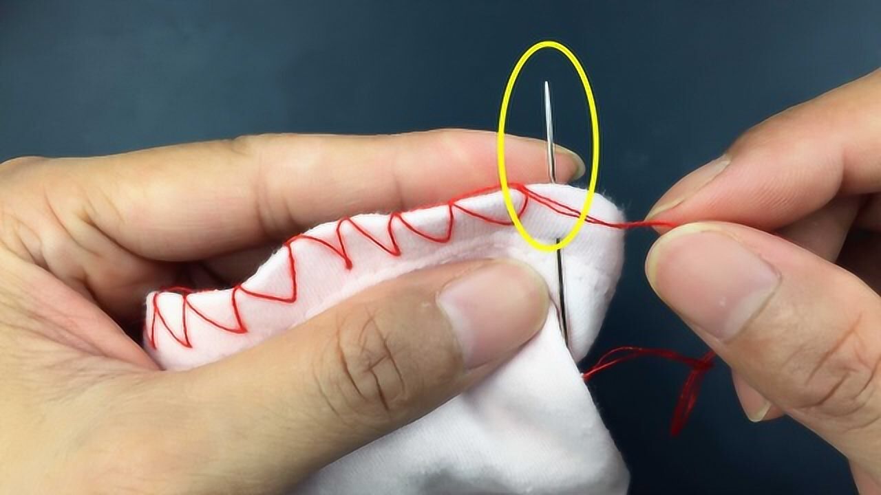 教您缝补衣服锁边1针1个三角形的锁边针法简直是太实用了