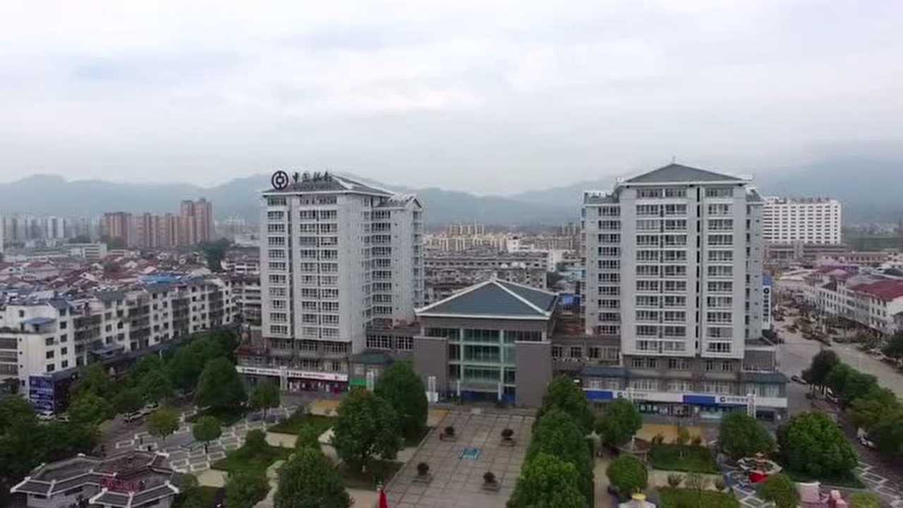 穿过广场就是家,勉县三国尊城欢迎您!