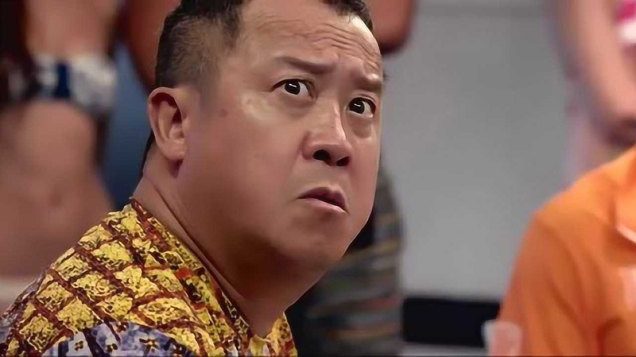 澳门风云2二筒啊大哥人家美女都用肢体语言给你暗示了还不懂啊