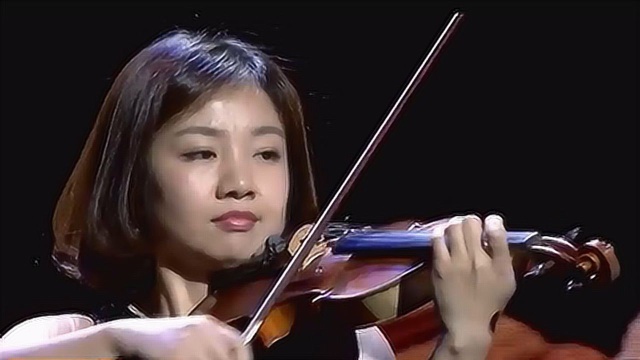张琴小提琴图片