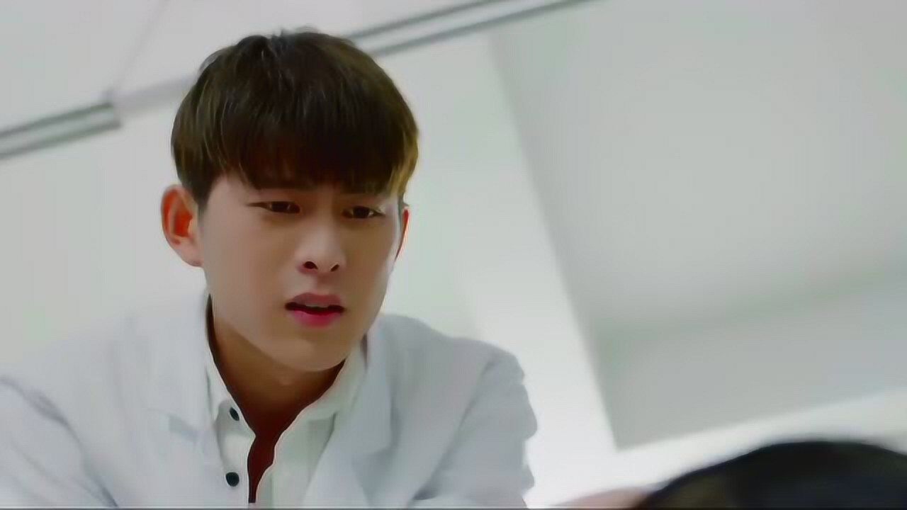 卫校男生:女子假装生病,想让男子关心自己