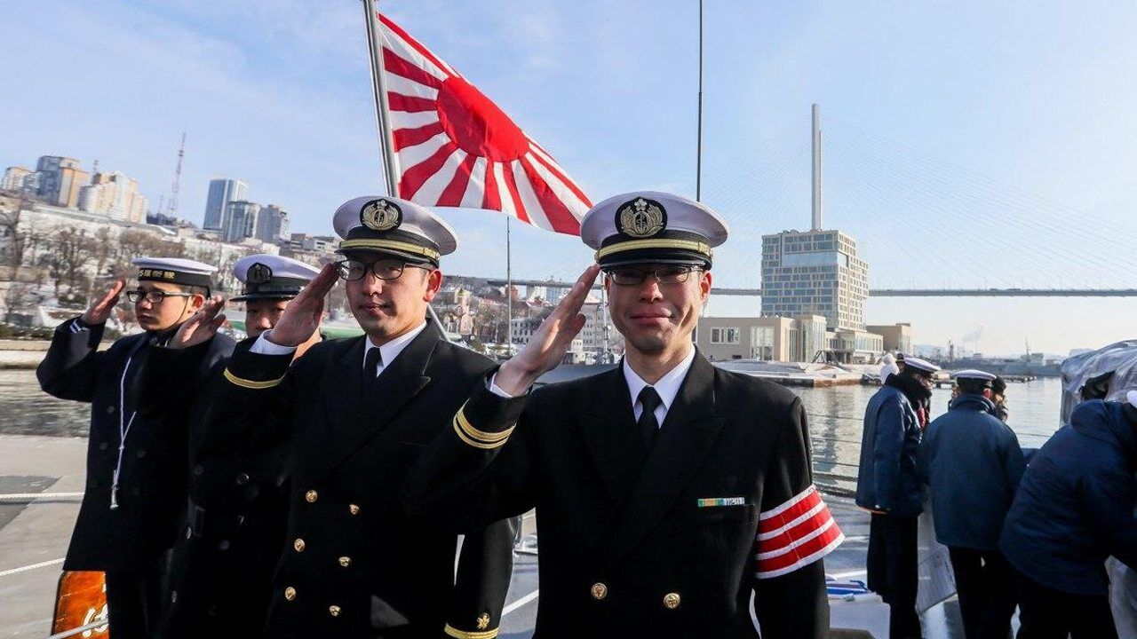 灵魂拷问!日本自卫队中竟然有1.2万华裔队员,战场相遇你会怎么做