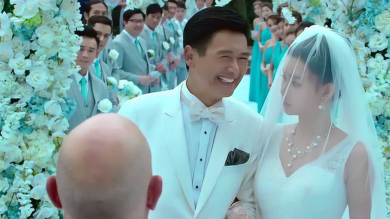 澳门风云3有人用机器人假扮刀仔来破坏赌神女儿的婚礼