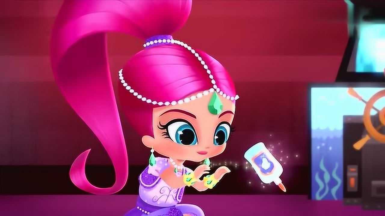 亮亮和晶晶:萨克看到塔拉十分喜欢,把塔拉抓到手