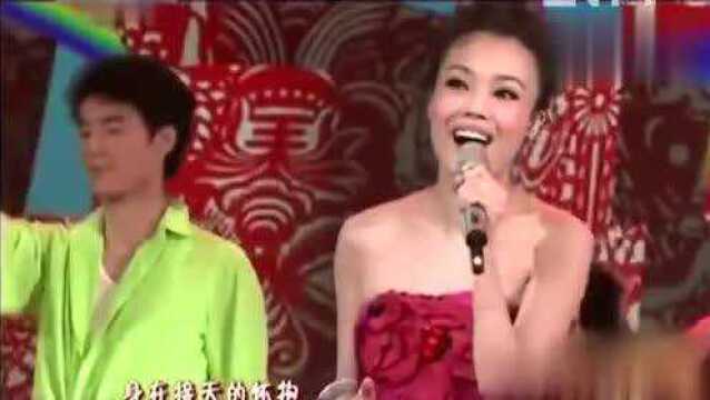 《相亲相爱》 演唱:孙楠 容祖儿等