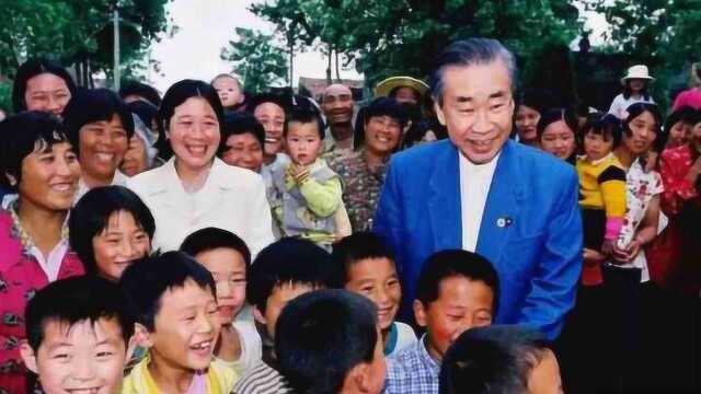 日本首相自称徐福后代,多次跑来中国认祖归宗,徐福故里建其纪念碑