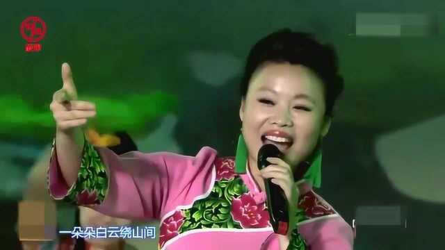 多年之后的草帽姐再次演唱,唱的很接地气,徐桂花真厉害!