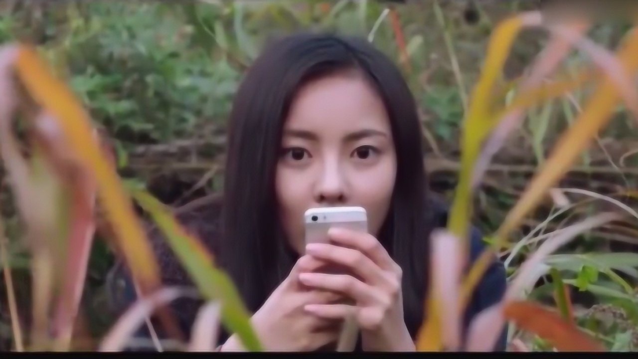 美女意外看到了女学生的隐私，不料不仅坑了别人，还把自己害惨了_高清