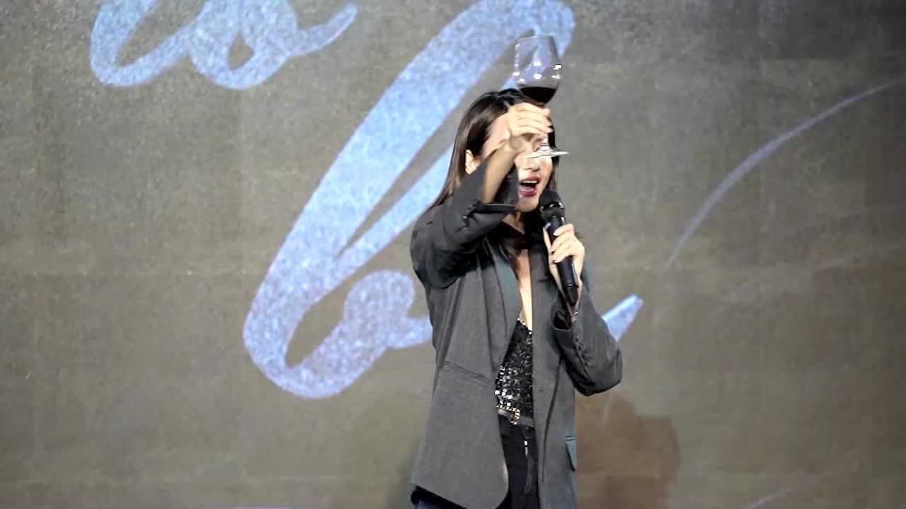 张大奕年会视频2