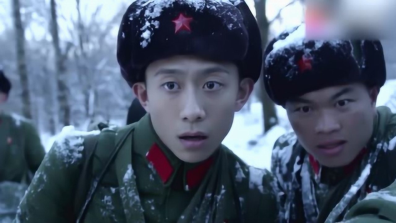 热血青春:终于找到失踪的战友,张一山直接飞奔过去.