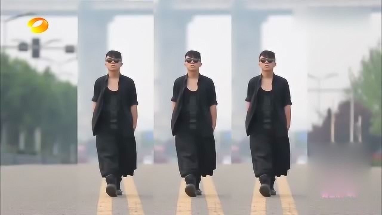 变形计王栩自称重庆潮人还穿丝袜网友就是个杀马特