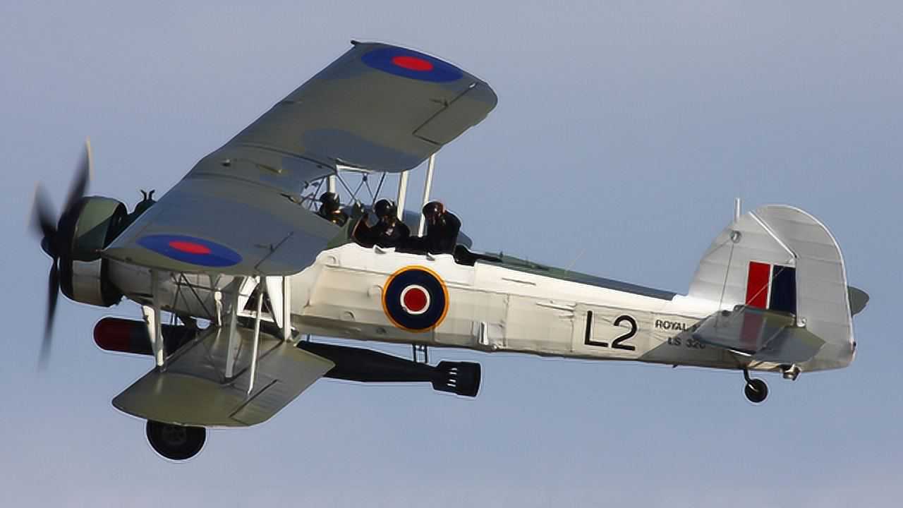 终结俾斯麦级战列舰的利器英国剑鱼式攻击机