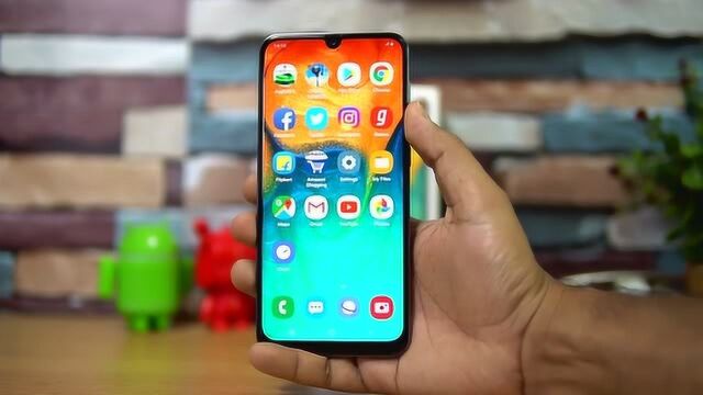 三星 A30上手评测,搭载Exynos 7904+Gorilla玻璃、IP68防水防尘