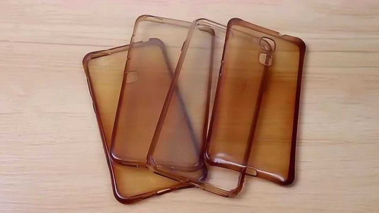 手机壳发黄别扔了只需上面撒一把它立马恢复如新方法太棒了