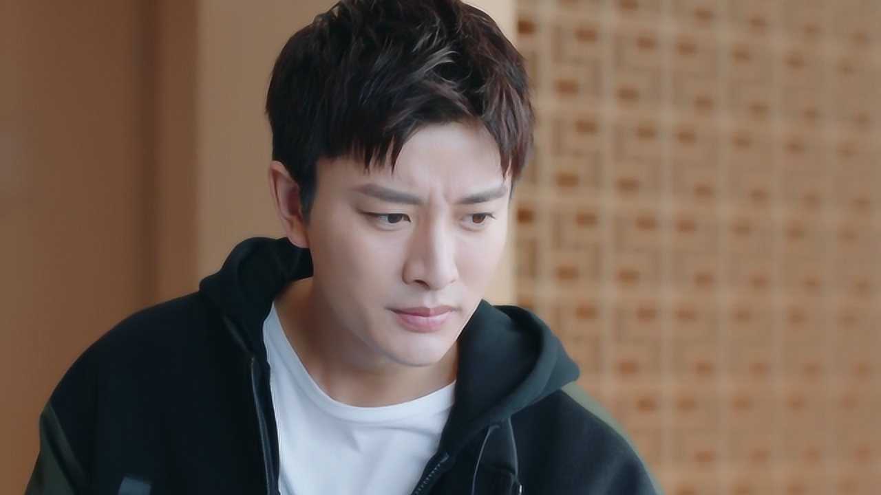 陈一凡生病气色差,柳青阳一脸着急没办法