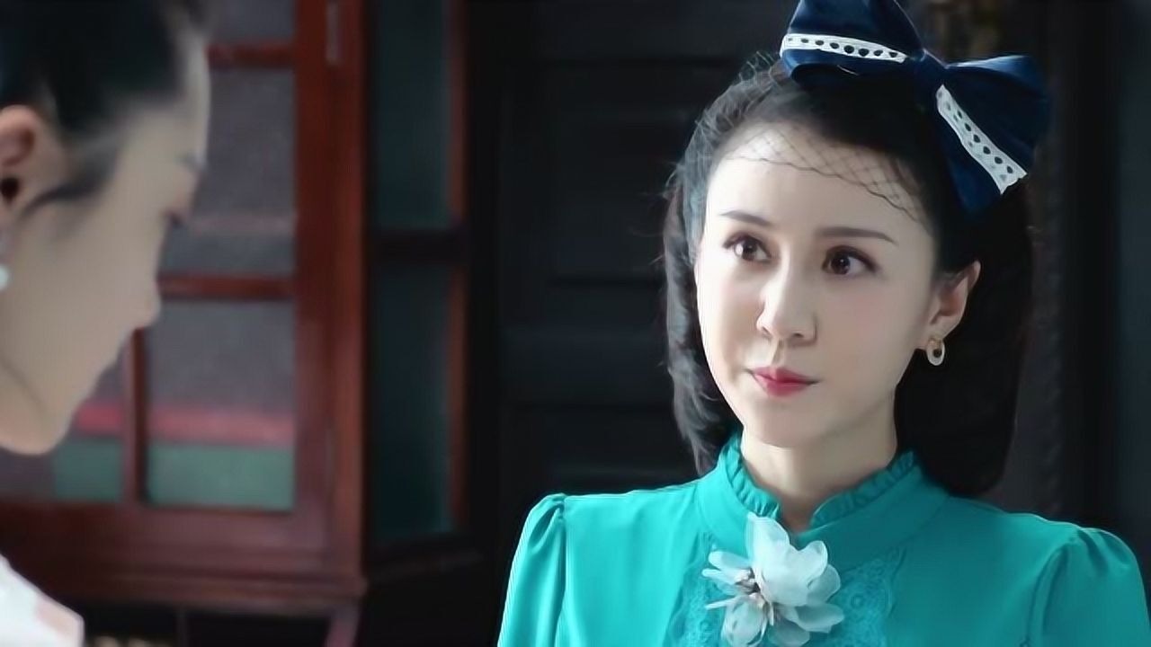 小楼又东风晗芝发现美凤跟以往不同美凤发现帽子