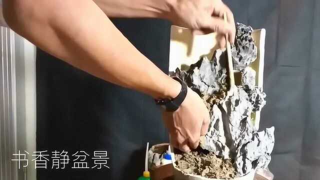 捡回来一堆石头,师傅用云石胶堆砌假山造型,搭配绿植造型绝美!