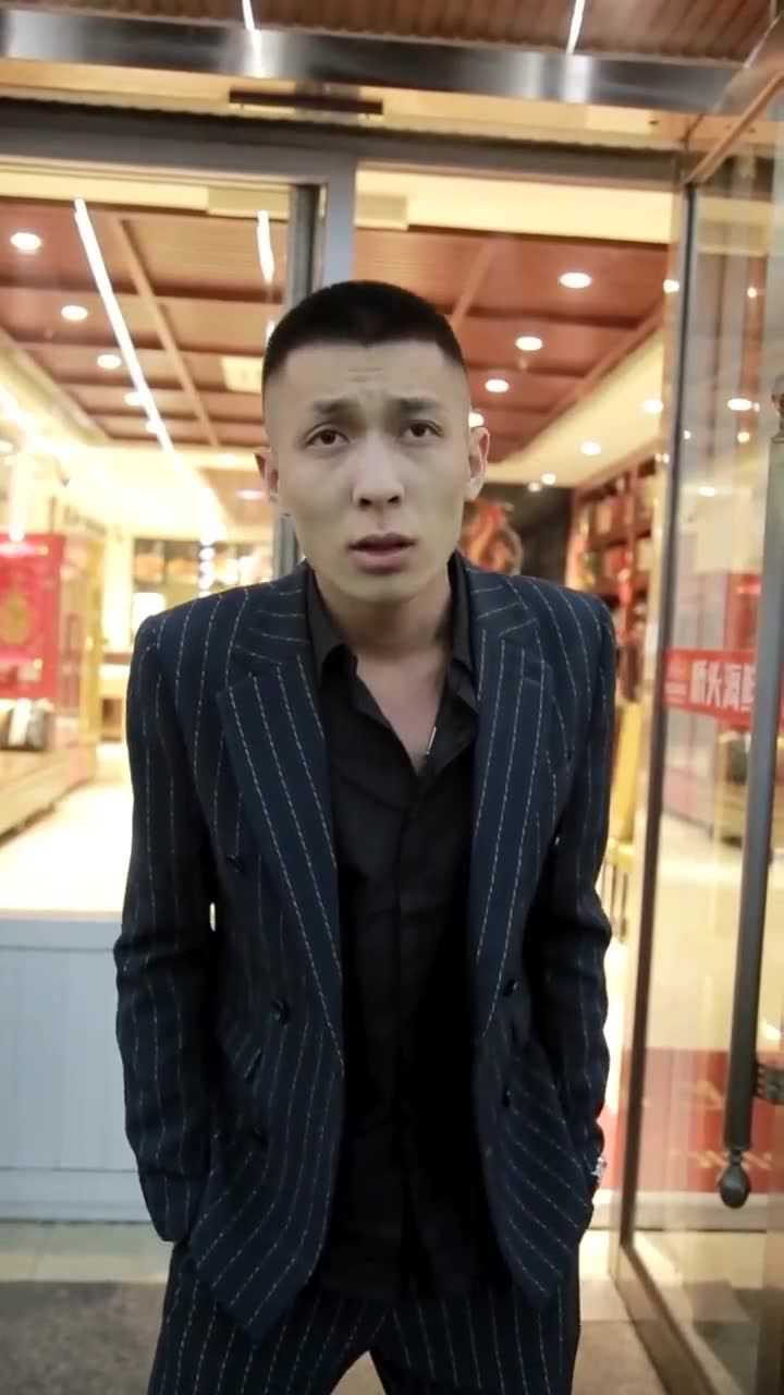 宏楠醉了,遇见前女友