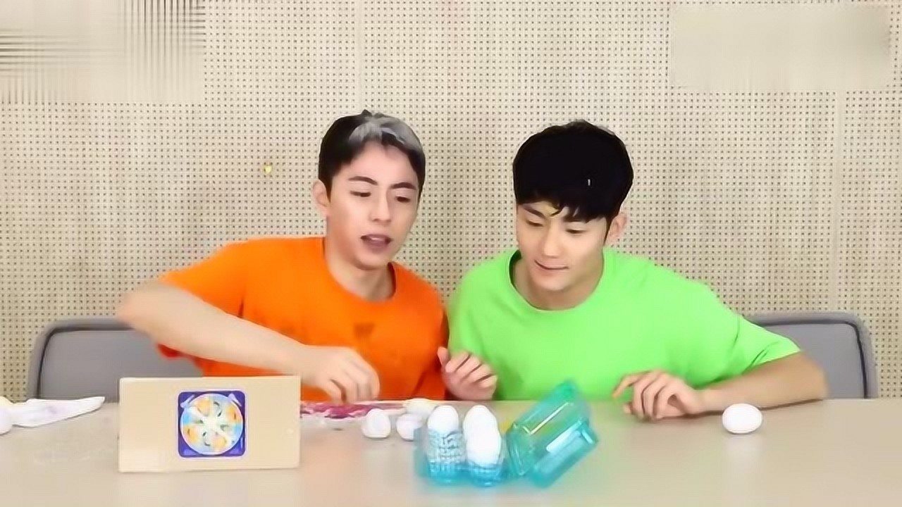 小伶玩具:坤坤vs马树