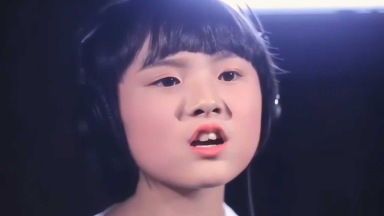 小朋友韩甜甜上电视唱飞云之下天使般的嗓音评委都惊艳了