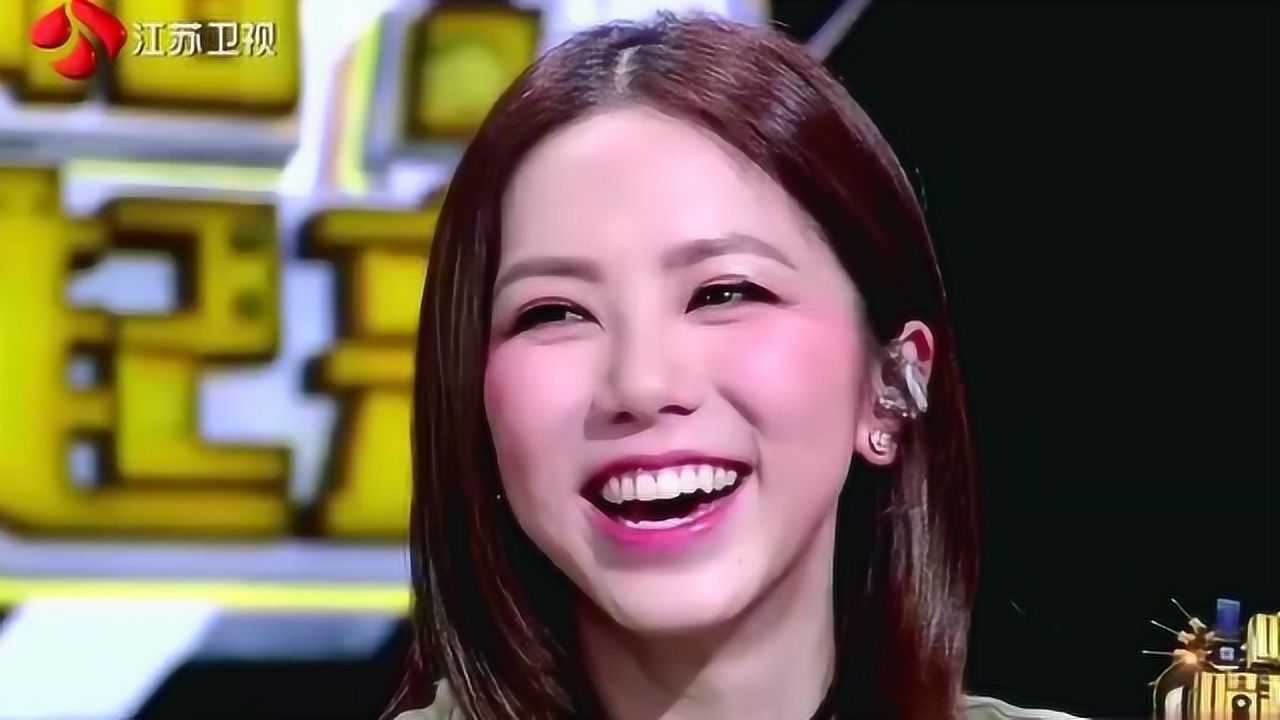 金鱼嘴邓紫棋上线与模仿者现场pk看着好想笑