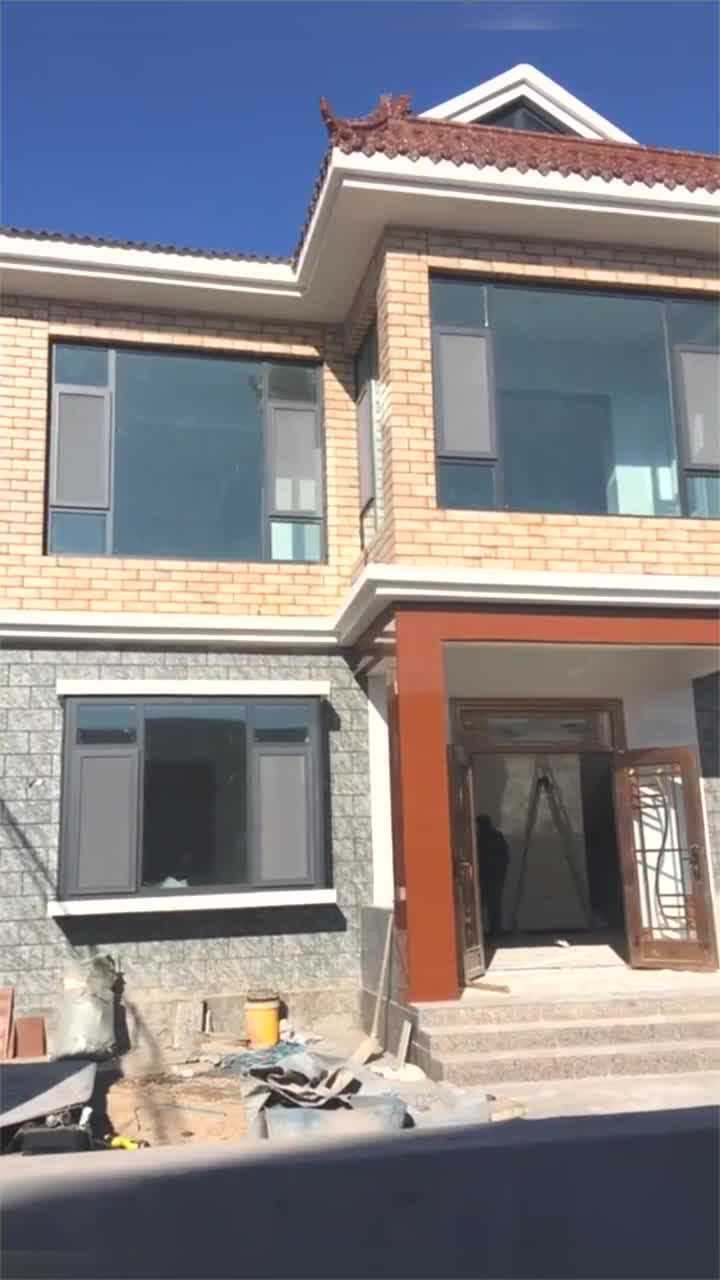 农村自建洋房,超大玻璃窗,冬天晒太阳肯定超舒服