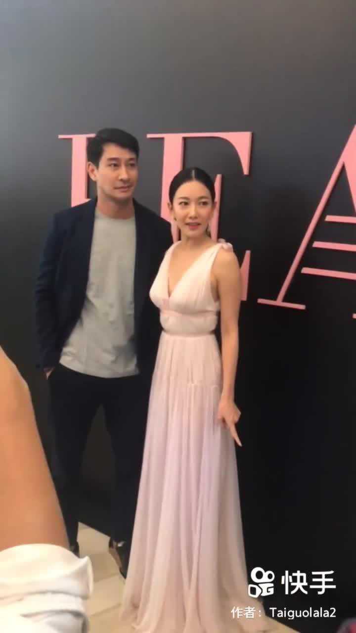 最爱的泰国明星pong和月亮姐姐一起现身活动现场是你喜欢的吗