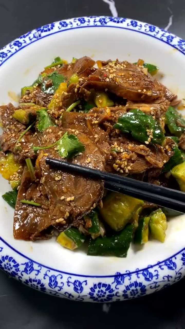 黄瓜这样拌牛肉我能吃十斤
