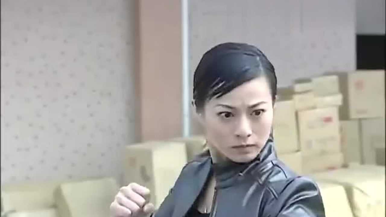 霹雳蓝天使国内最早的女杀手电影打斗场面堪比赤裸特工