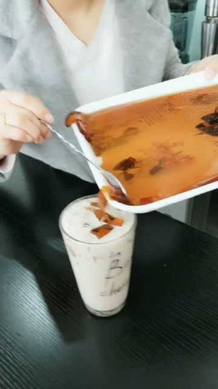 牛魔王黑鑽奶茶製作焦糖風味口感存正