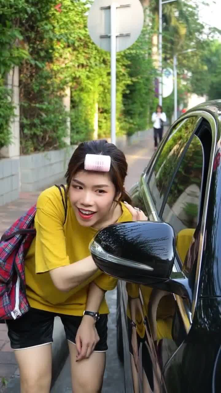 一山还有一山高年轻人低调点广东最美包租婆