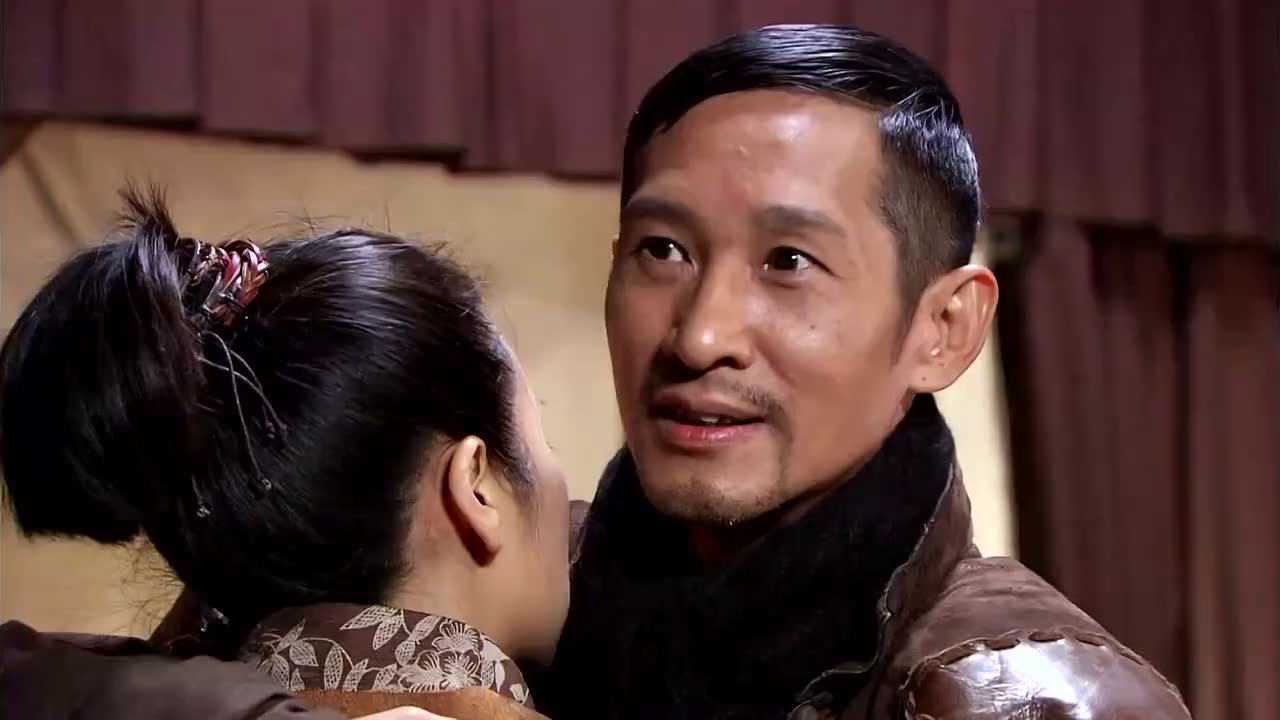抗战江湖正道秋云私传假口讯越明中计遭袭击