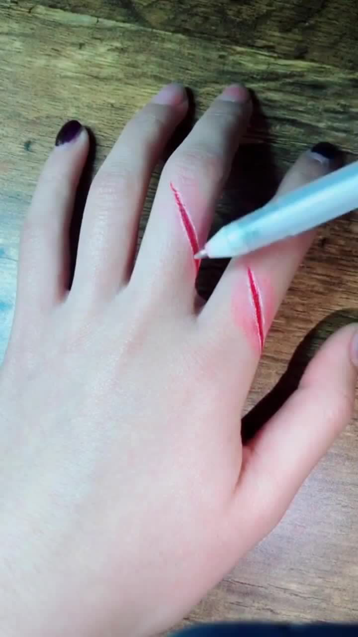 大神画画,这两道伤口很逼真厉害了