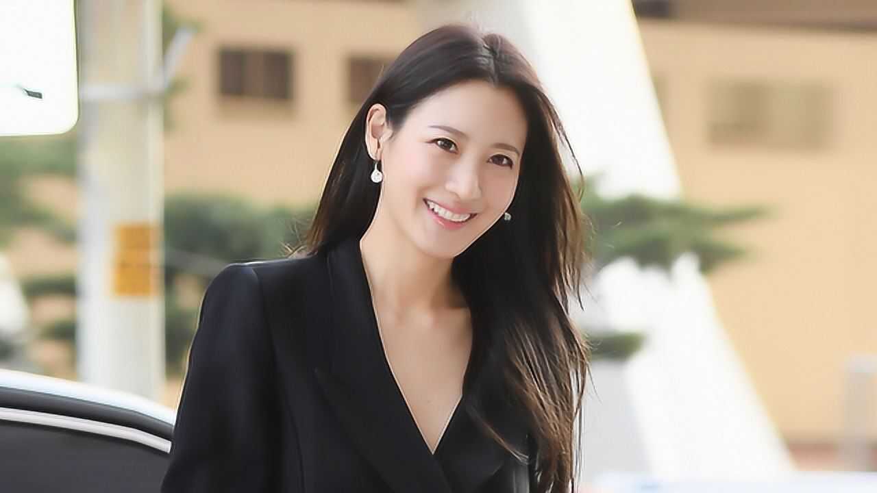 韩国女艺人秀贤怀孕15周去年嫁美籍韩裔企业家