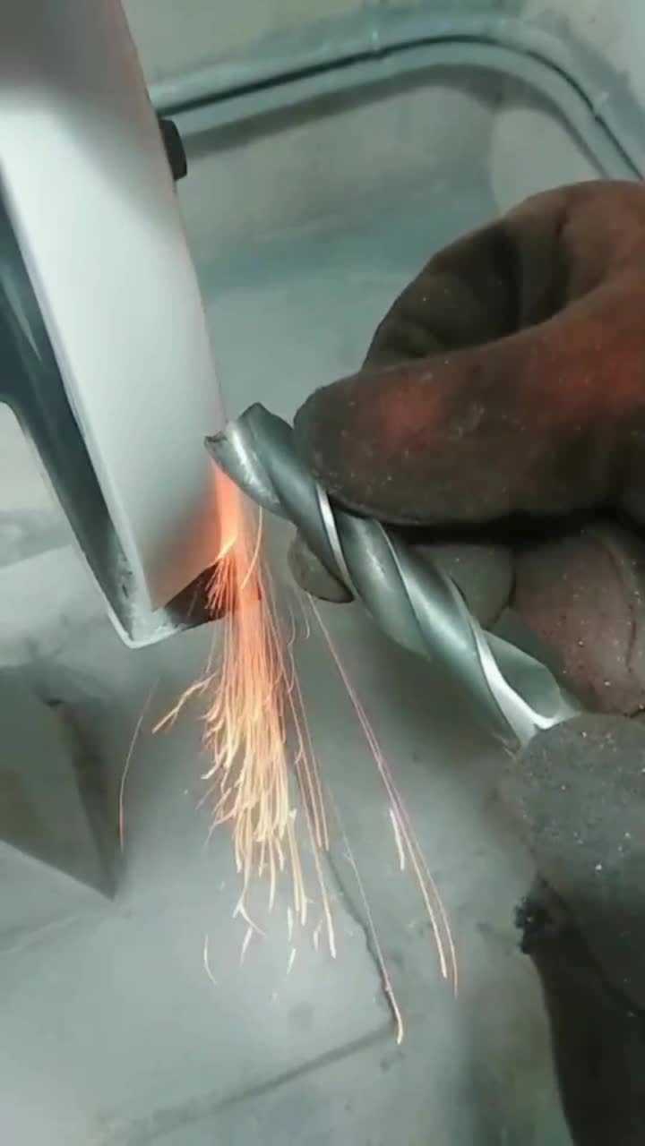 磨钻头小技巧看看老师傅是如何磨好的