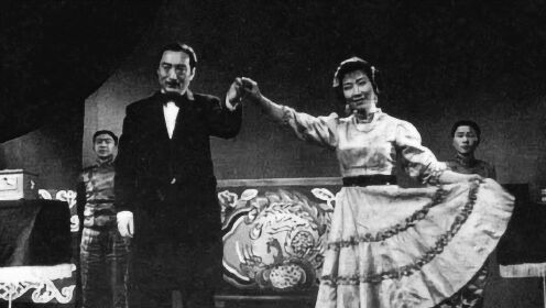 致敬中国电影诞生115周年：解读经典老片《魔术师奇遇记》