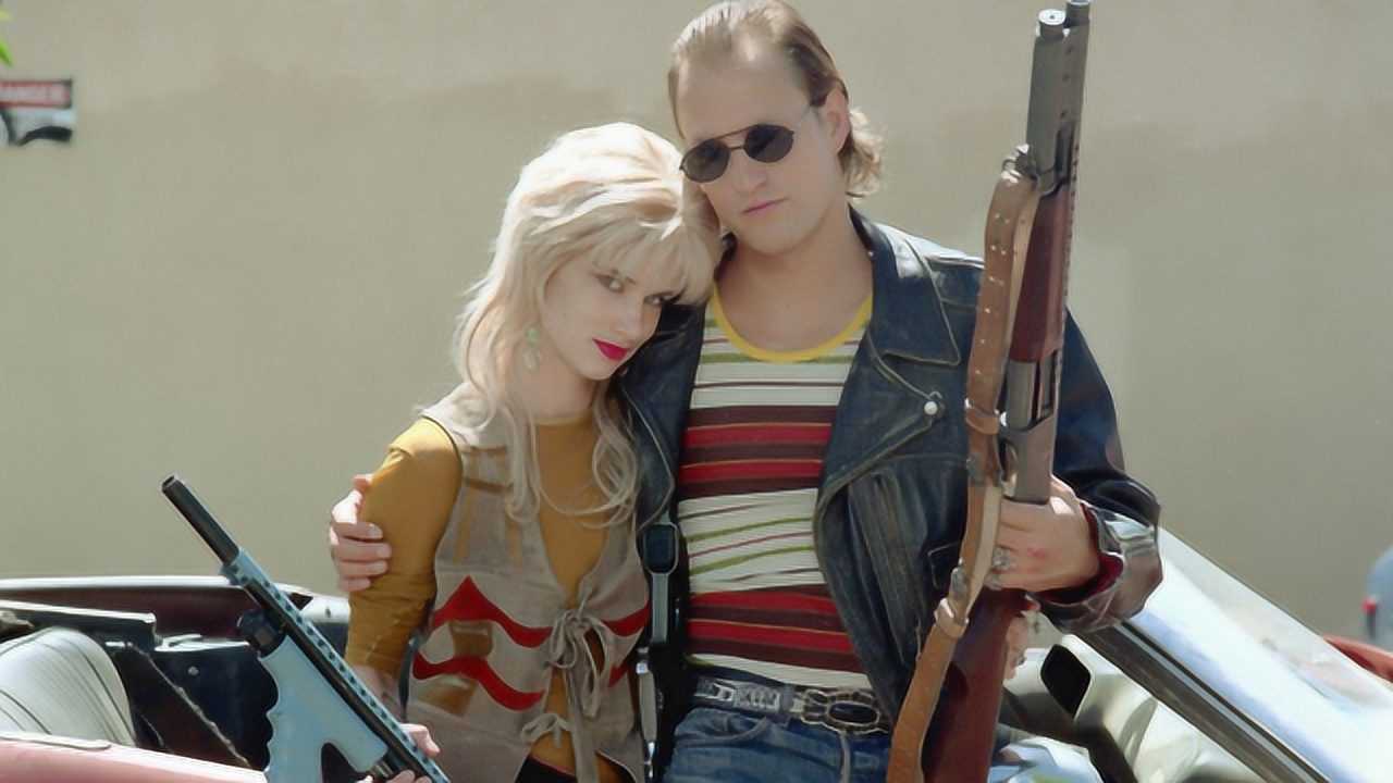 美国经典电影亡命鸳鸯杀人不计其数却被无数青少年当成偶像