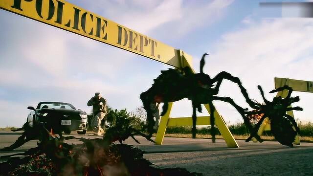 岩浆蜘蛛灾:会喷岩浆的蜘蛛,席卷美国,城市沦为炼狱场景太震撼