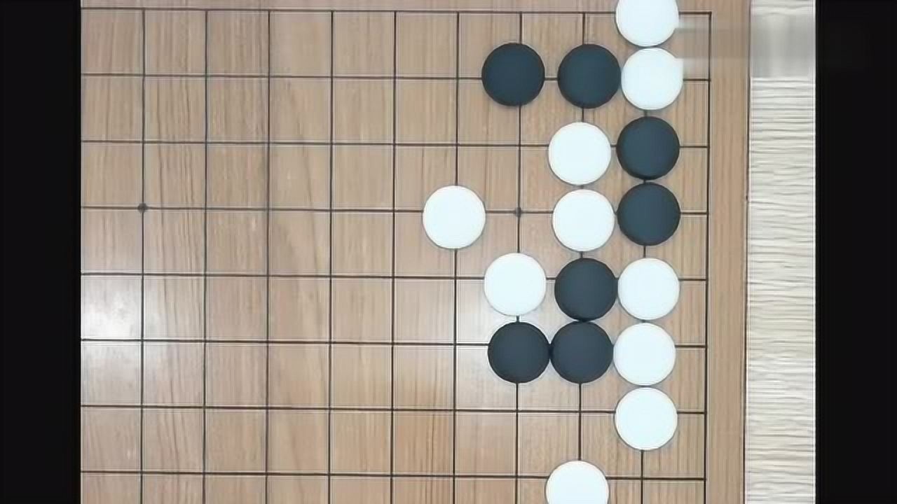 圍棋殘局:黑棋吃這兩顆棋,第一步只會打吃就錯了,學學吃子技巧