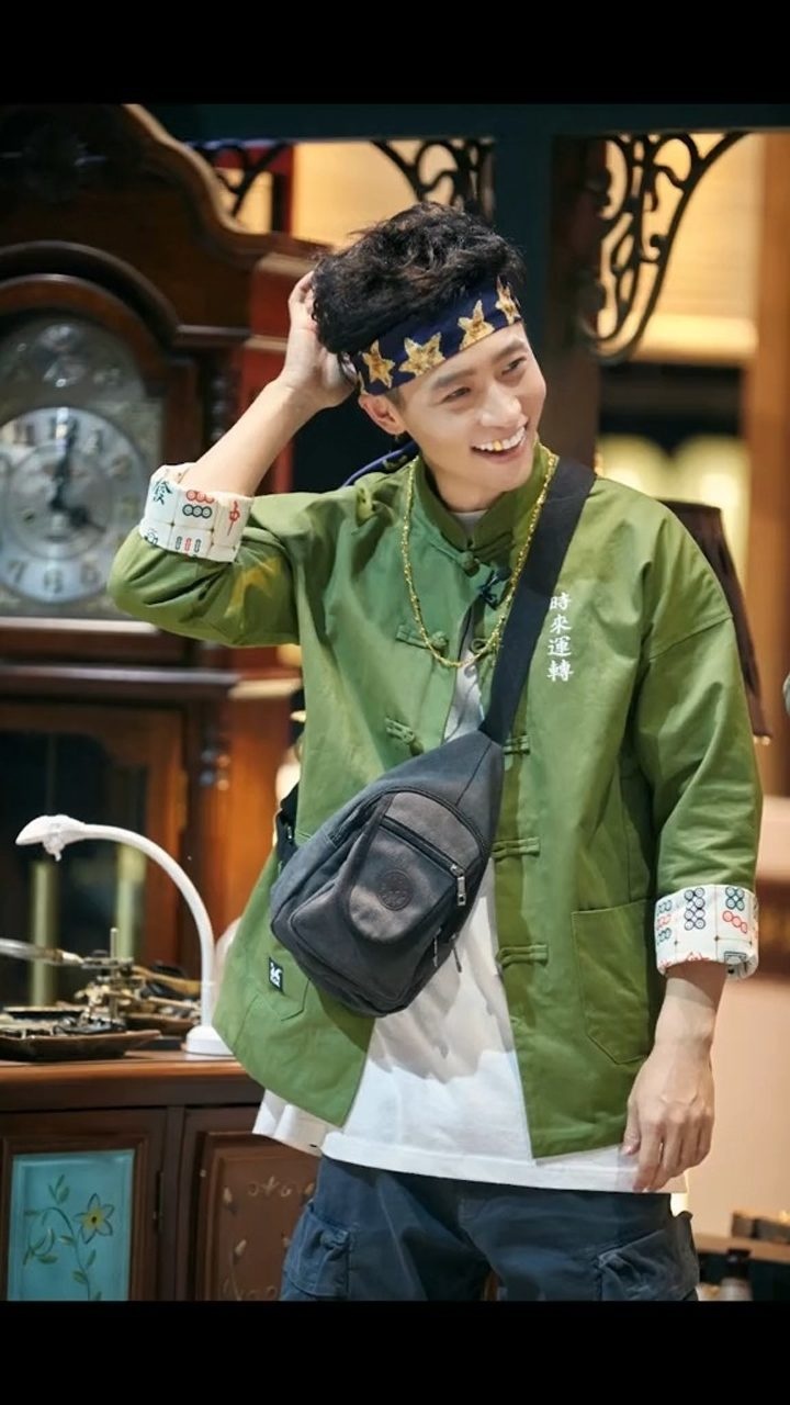 明星大侦探魏晨晨私家唐人街第一私家侦探左藏龙右卧虎大金牙最瞩目