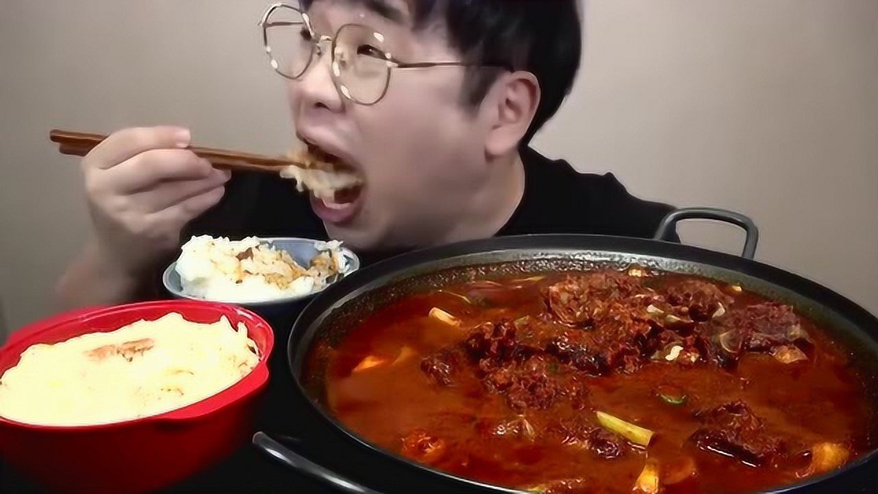 韩国大胃王眼镜图片