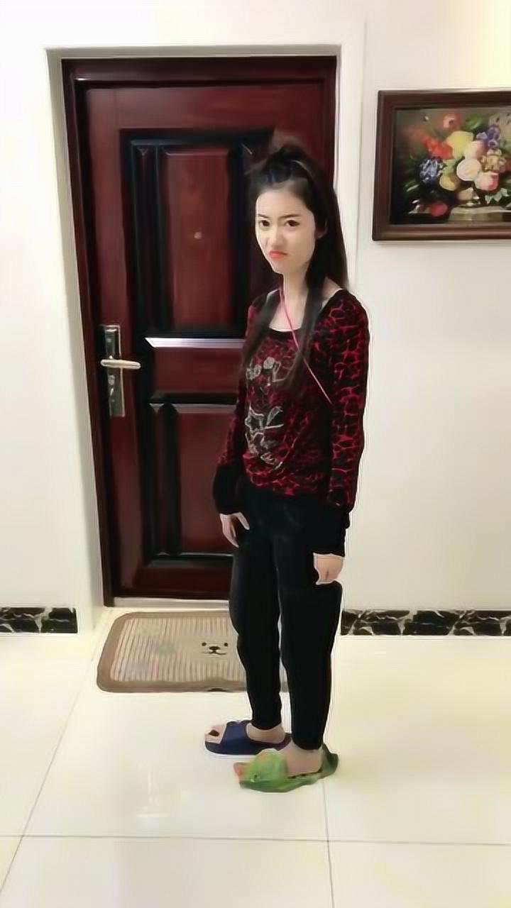 金刚嫂要去和闺蜜看电影穿的非常女神不料结果非常尴尬